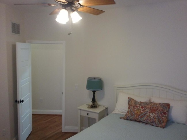 Building Photo - 2803 North Capitol St NE