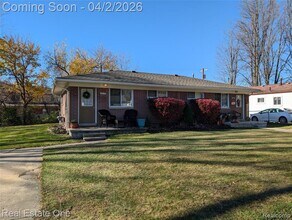 Building Photo - 6023 N Globe St