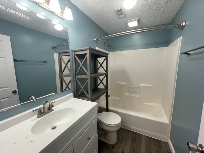 Building Photo - Now Available! Gorgeous Walkout Basement Home with a Pool, Ozark