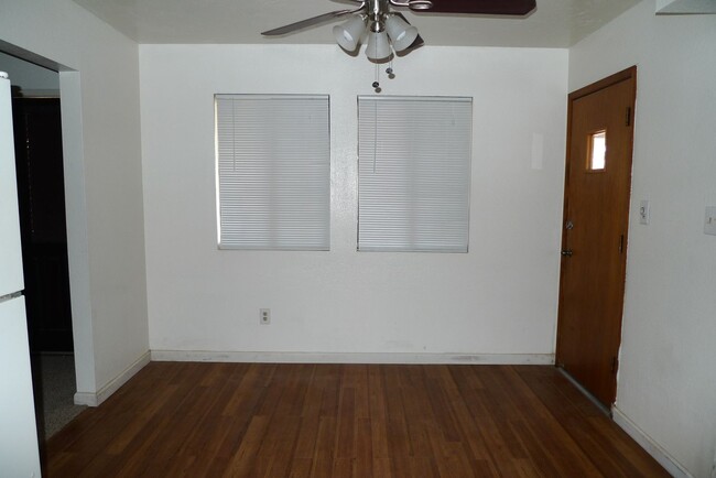 Building Photo - Rental Availalble