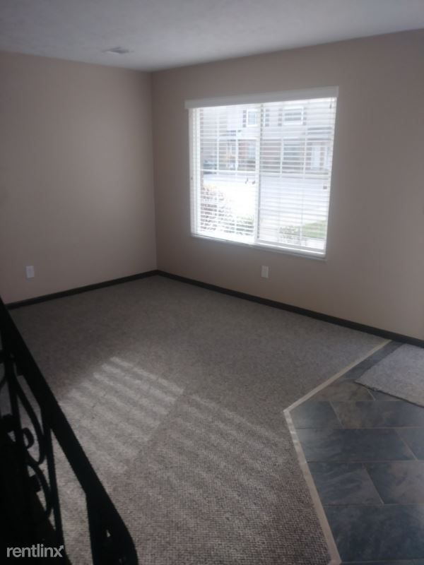 Building Photo - 2 br, 1.5 bath Condo - Peppertree Ln Condo