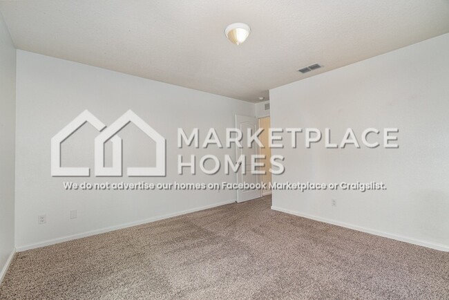 Building Photo - 373 Servia Dr