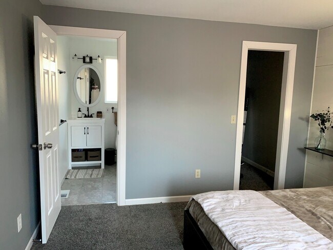 Building Photo - 4603 Guemes View