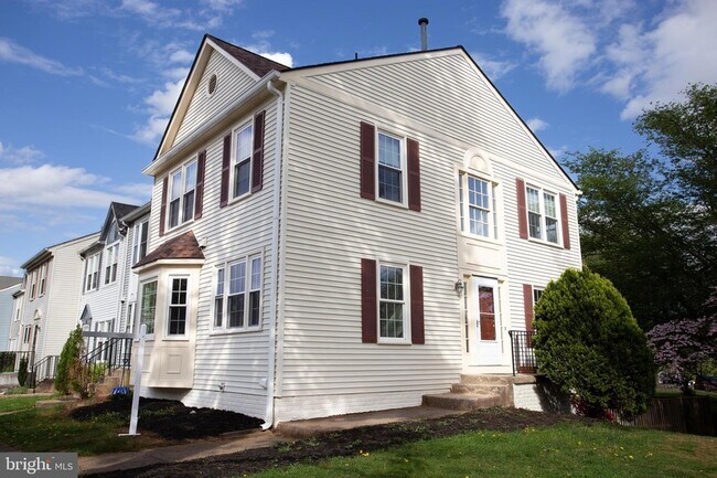 Primary Photo - 751 Cherry Tree Ln
