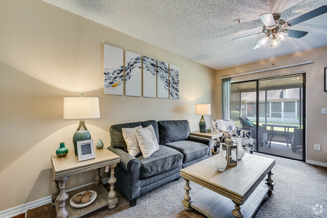 Model Apartment - Wyndham Lakes