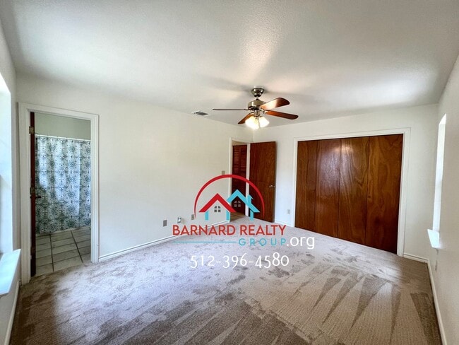 Building Photo - Available July 25: Well Maintained 3/2 Duplex