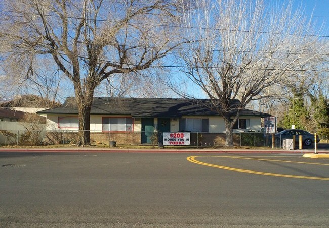 Building Photo - 3421 Neil Rd