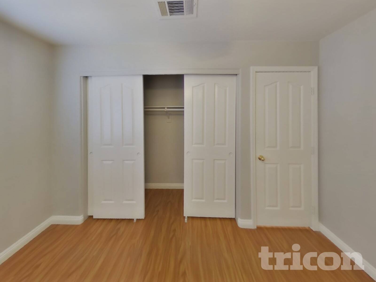 Building Photo - 9221 Valador Ave