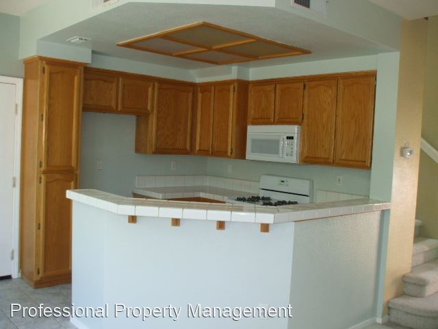 Building Photo - 3 br, 2.5 bath House - 226 Pacific Oak Court