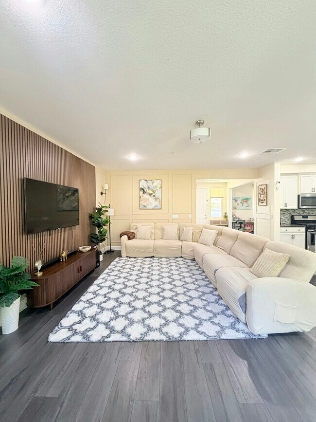 Building Photo - 2276 Acero Ct