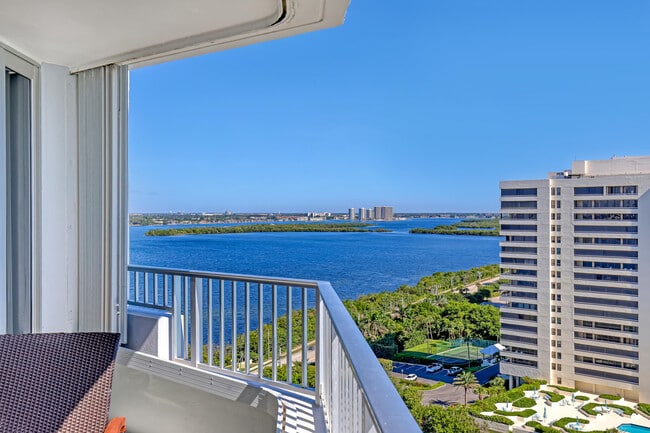 Building Photo - 5200 N Ocean Dr