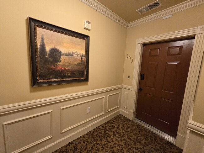 Building Photo - 10400 Rosegate Ct