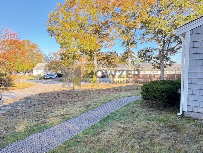 Building Photo - 4 Short Way