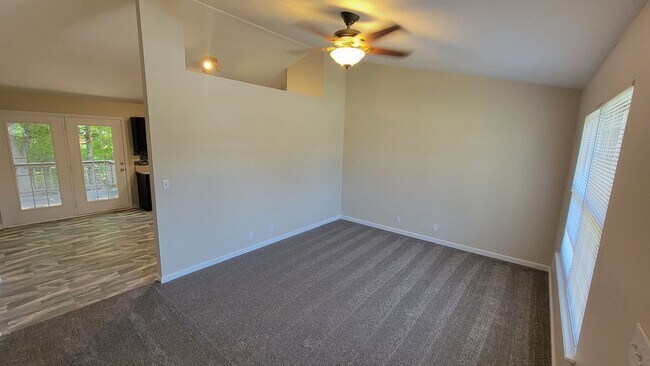 Building Photo - Charming 3-Bedroom, 2-Bath On A Quiet Cul-De-Sac