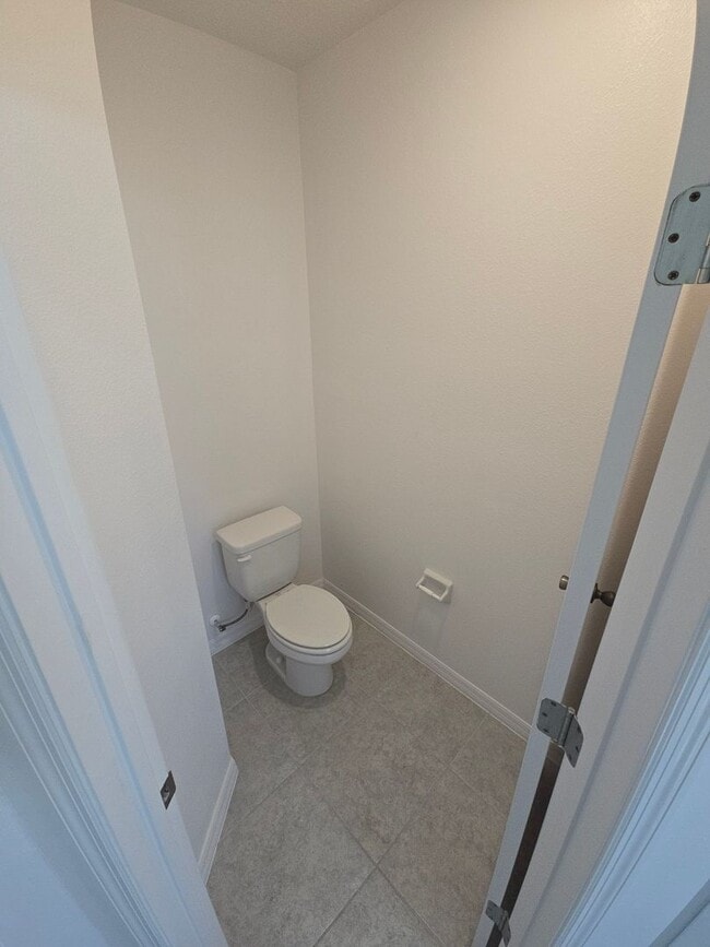 Building Photo - 3-Bedroom, 2.5-Bathroom Townhome ***(MOVE-IN SPECIAL/50% OFF 2ND MONTH)***