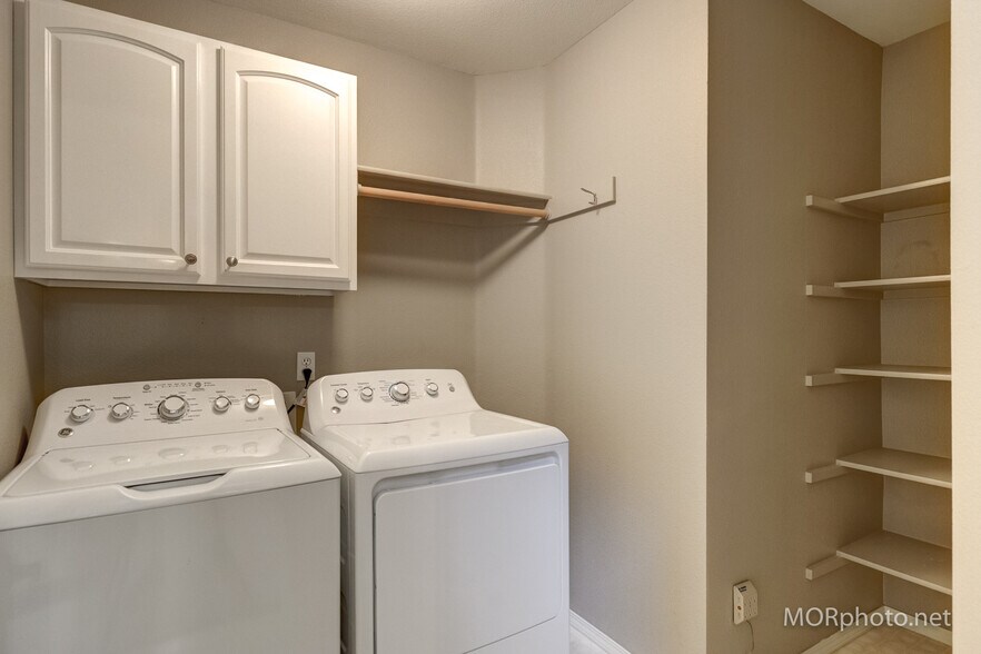 Building Photo - 12840 SW Harlequin Dr
