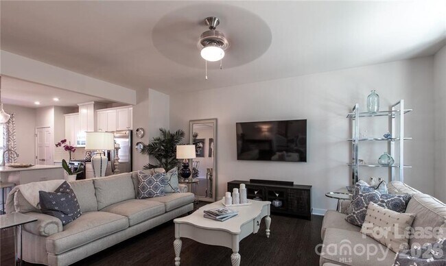 Building Photo - 3023 Salix Bend Dr