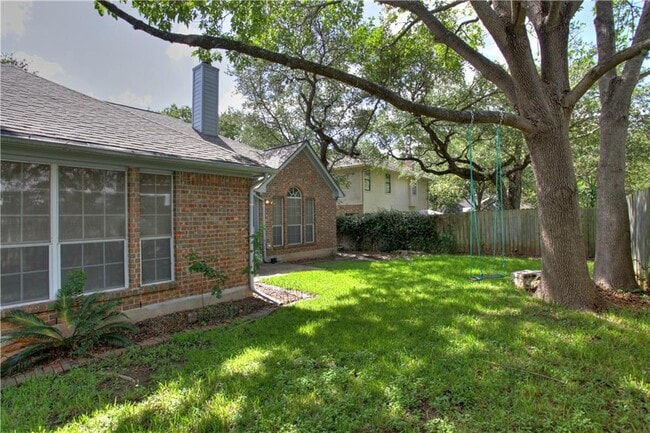 Building Photo - 6204 John Chisum Ln
