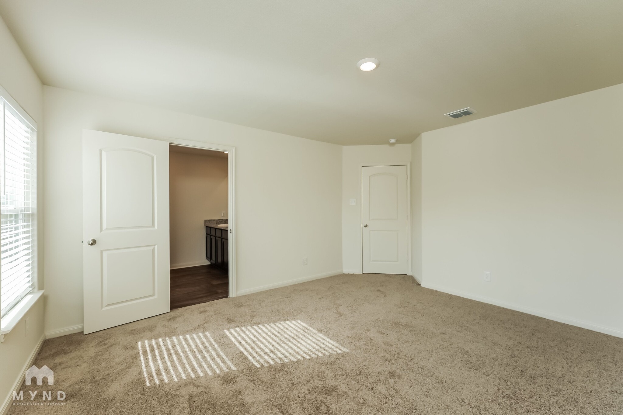 Building Photo - 7310 Lazy Cyn
