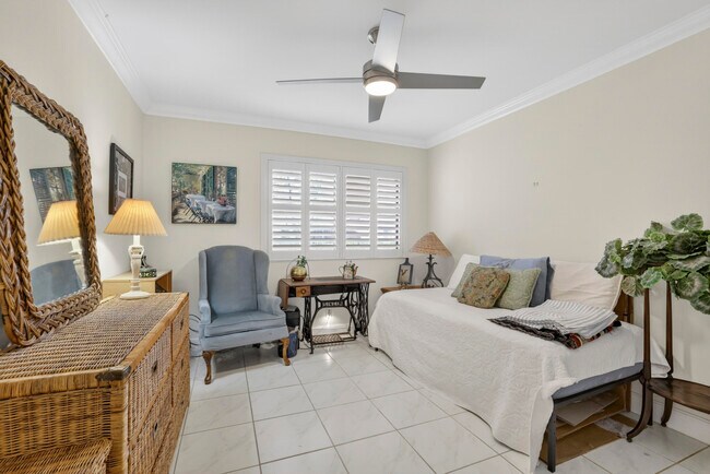 Building Photo - 6328 Longboat Ln W