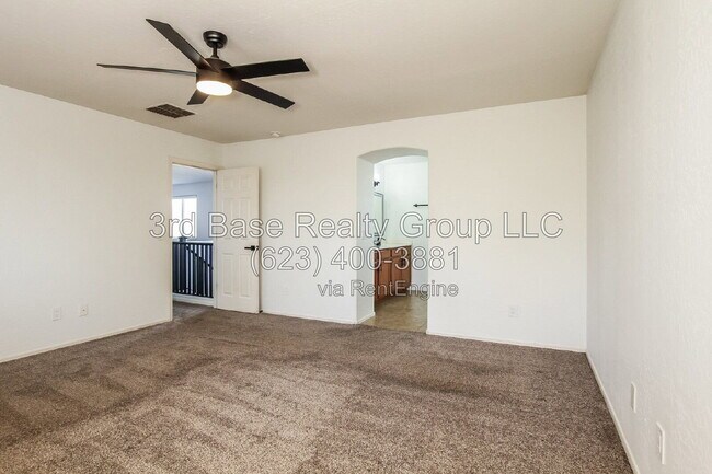 Building Photo - 13829 W Rovey Ave