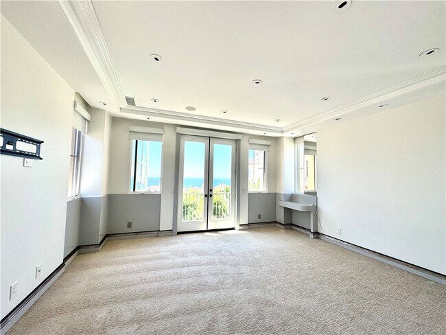 Building Photo - 132 Sidney Bay Dr