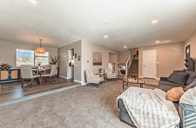Building Photo - 3158 Breckenridge Dr W