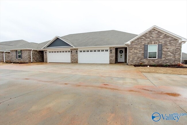 Building Photo - 26480 Naomi Wy