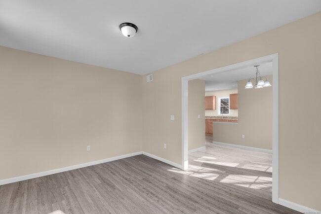 Building Photo - 8-10 Rimmondale St