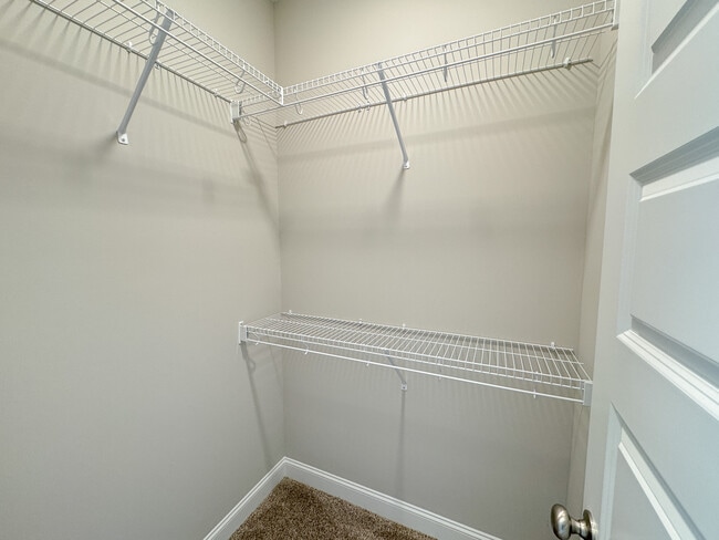 Building Photo - 310 Parkersburg Ln