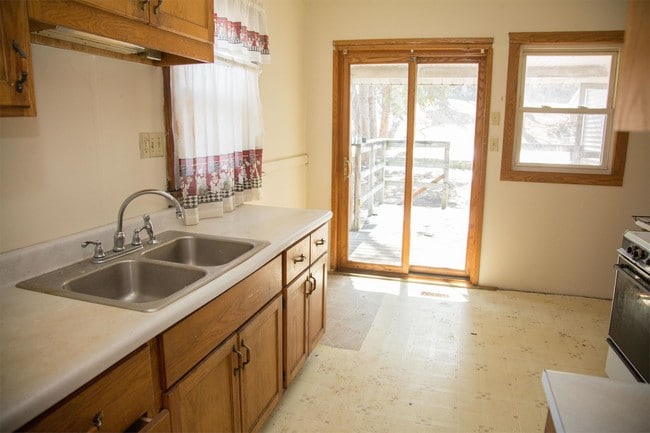 Building Photo - 2501 Central Ave