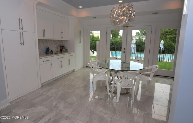 Building Photo - 229 Lockwood Ave