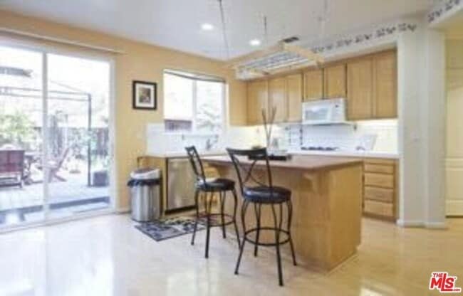 Building Photo - 149 Orchard Park Pl