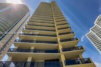 Building Photo - 16275 Collins Ave