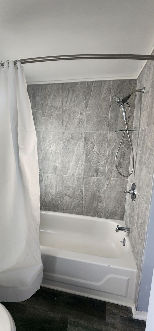 Building Photo - 5944 Engel Ave