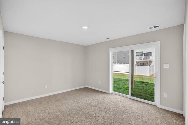 Building Photo - 436 Whirl Ln