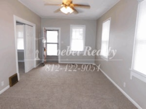 Building Photo - 2 bedroom home