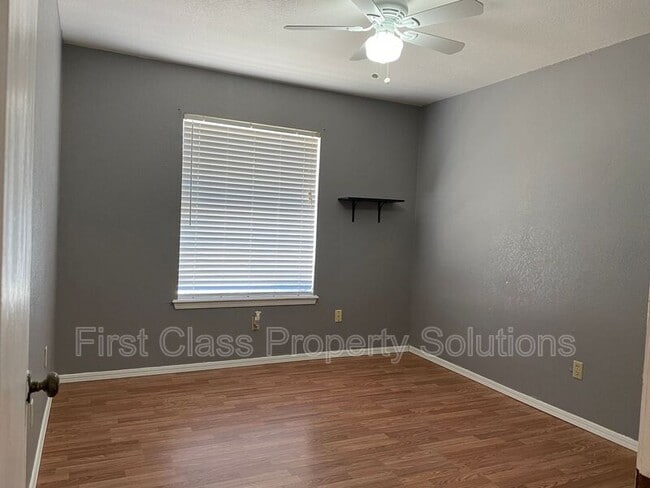 Building Photo - 4209 Willowisp Dr
