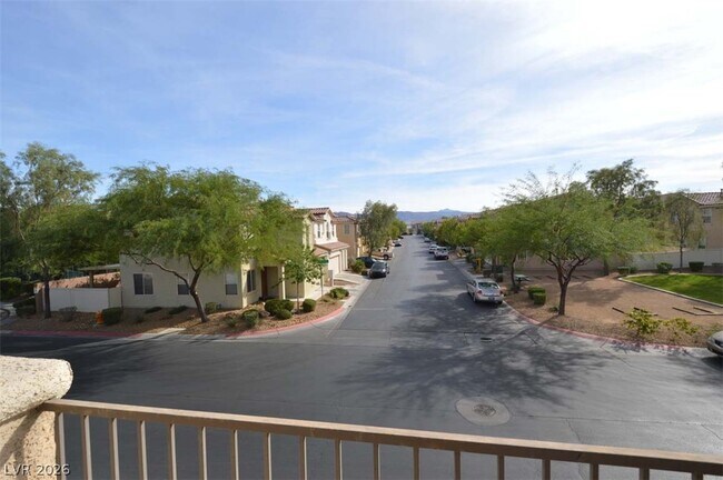 Building Photo - 6670 Tulip Falls Dr