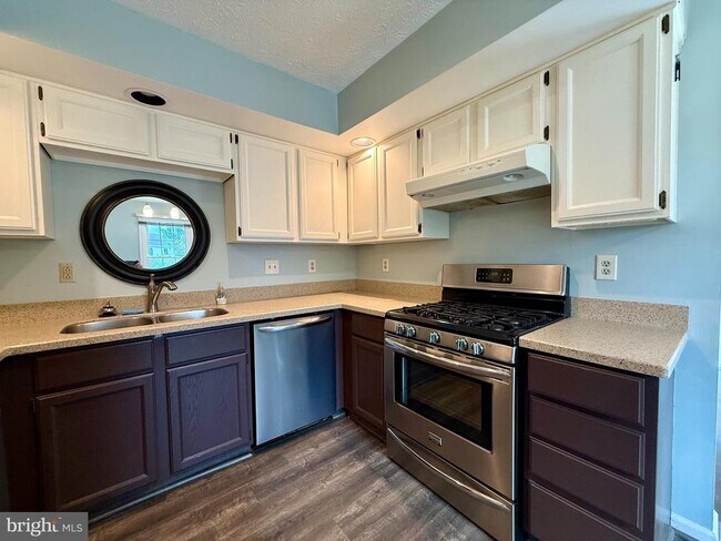 Building Photo - 2443 Warm Spring Way