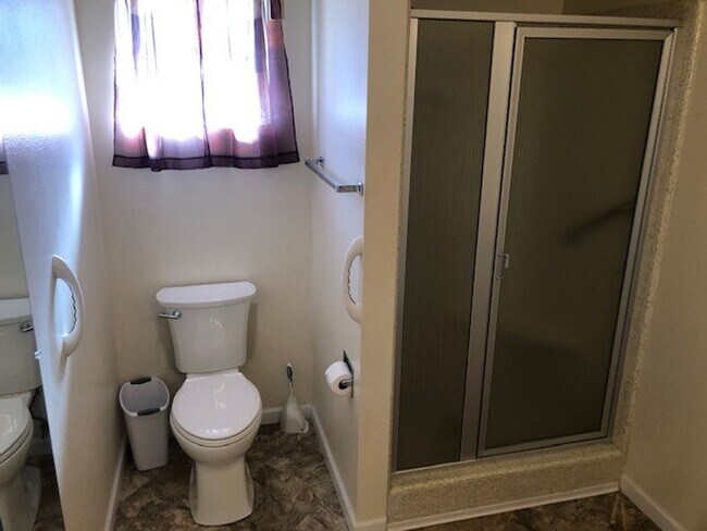 Building Photo - 2 Bed 2 Bath home In Sunland Village 55+