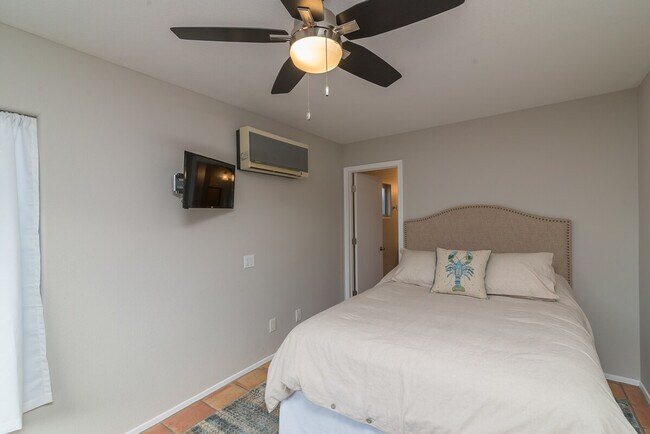 Building Photo - 9315 E Aster Dr