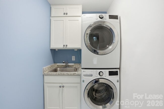 Building Photo - 301 Sardis Rd N