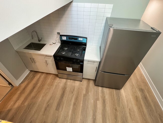 Building Photo - 2702 S Homan Ave