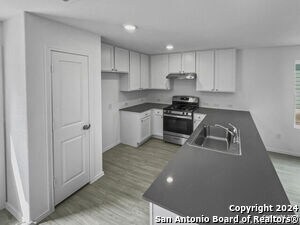 Building Photo - 9831 Sanborn Grist
