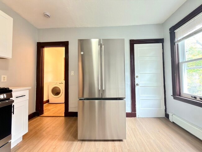 Building Photo - 18 Harold Park