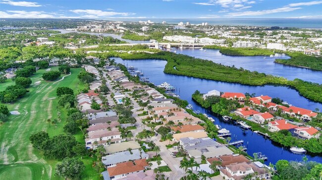 Building Photo - 17026 Bay St