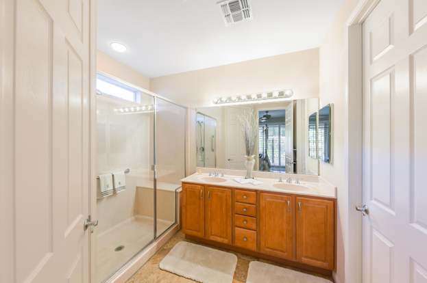 Building Photo - 80528 Avenida Camarillo