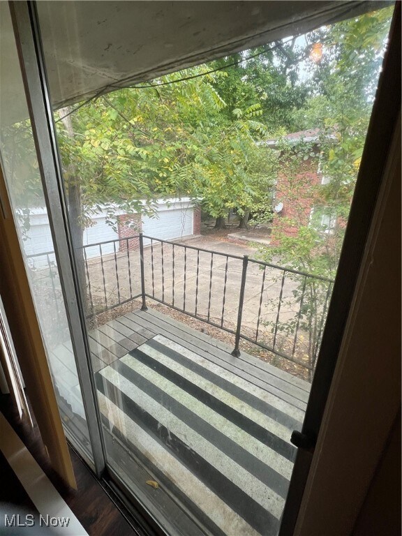 Building Photo - 15 Zahn Ct