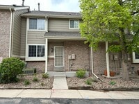 Building Photo - 1470 S Quebec Way